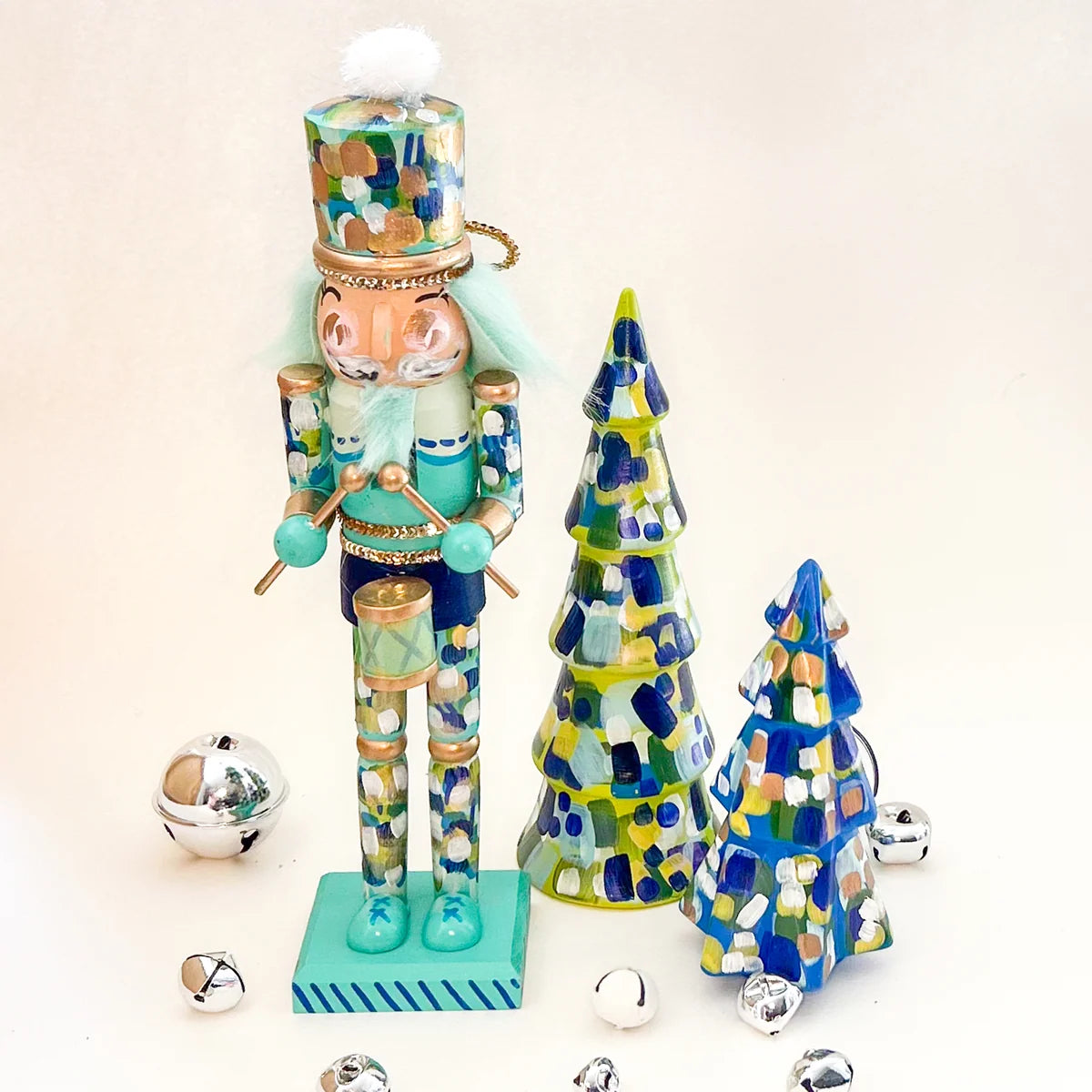 Ceramic Christmas Tree Workshop: Sip & Paint