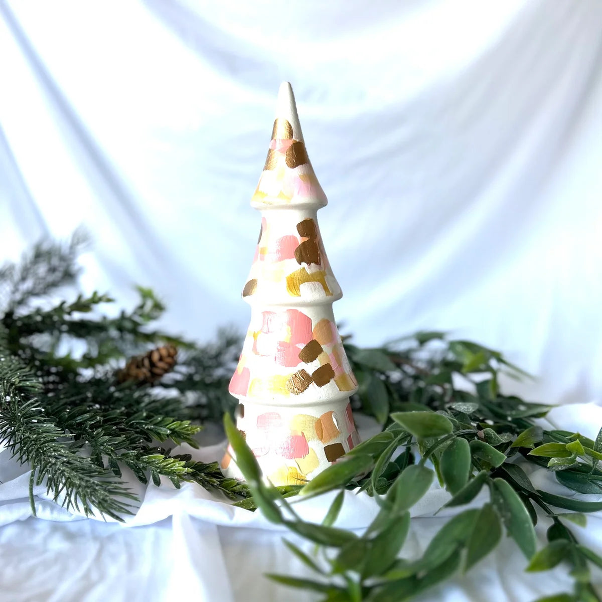 Ceramic Christmas Tree Workshop: Sip & Paint
