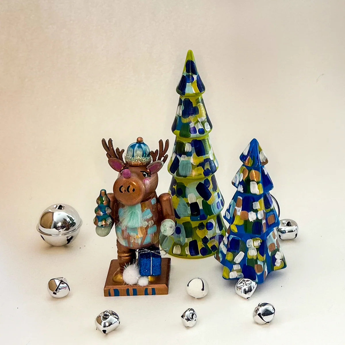 Ceramic Christmas Tree Workshop: Sip & Paint